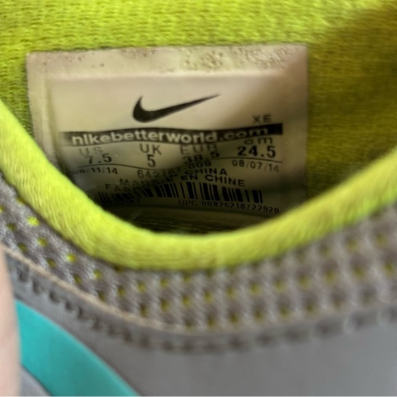 Nike flex fit sole women’s grey lace up running shoes in size 7.5 - Picture 7 of 9